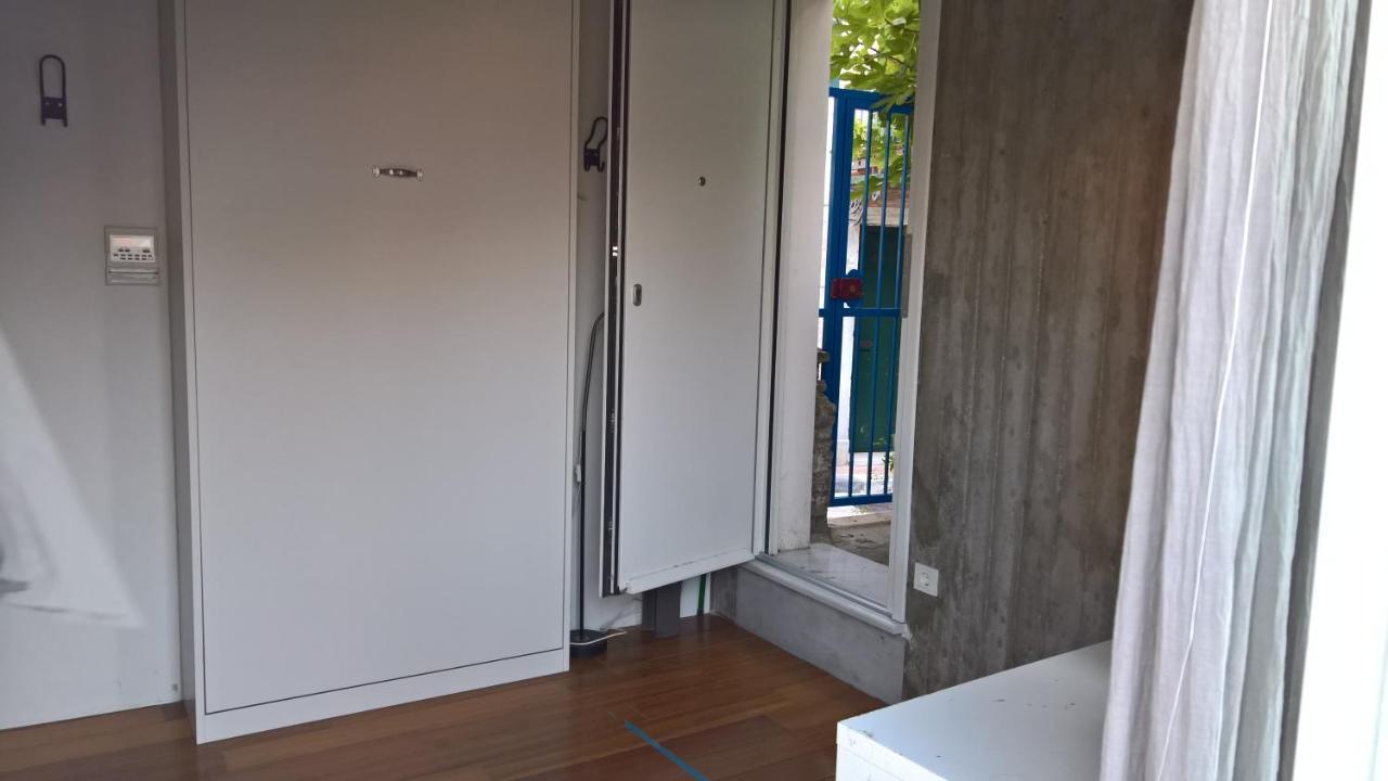 אתונה Under The Acropolis, Tiny Room, Big Terrace מראה חיצוני תמונה